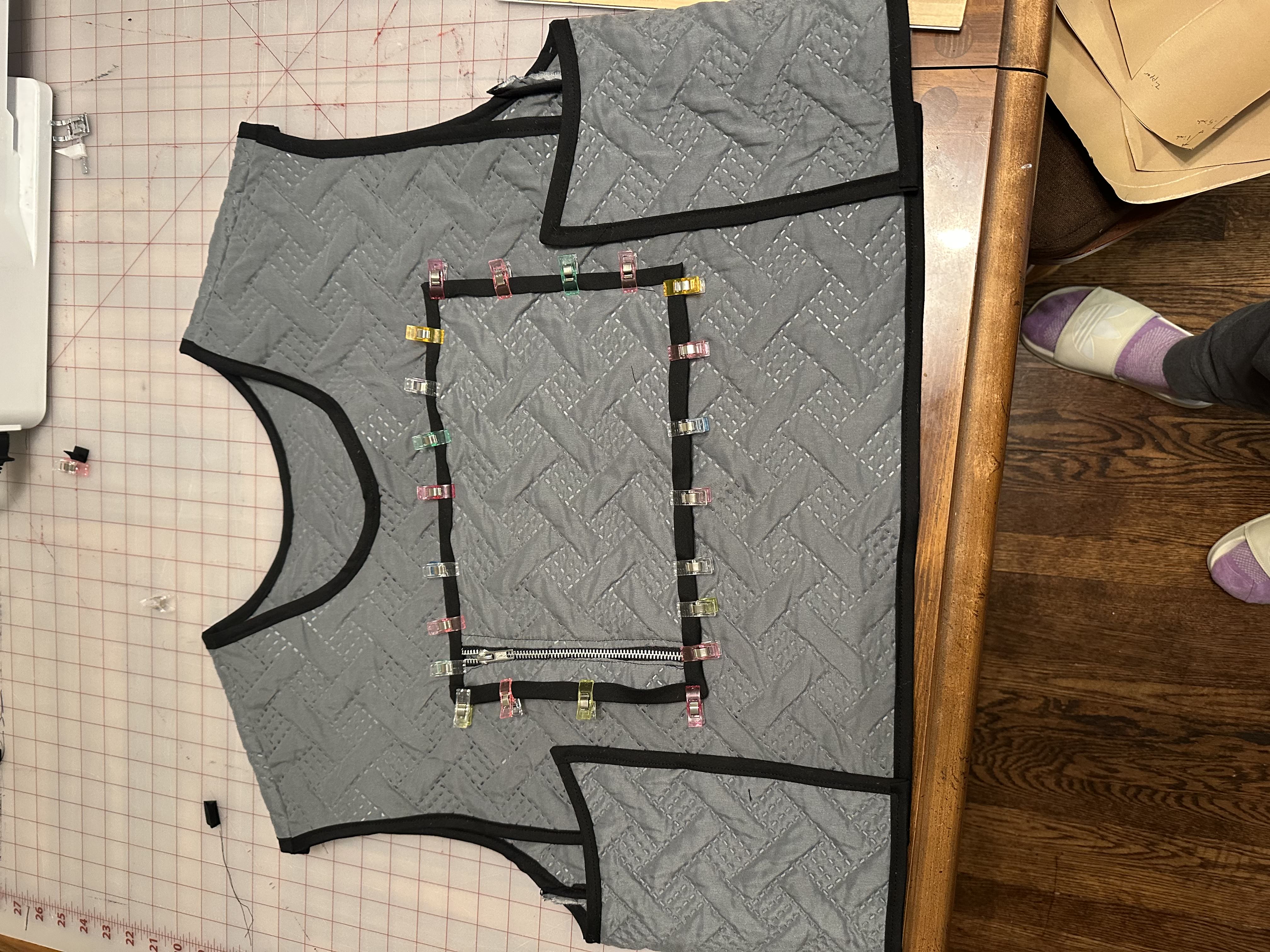Comforter Vest detail view